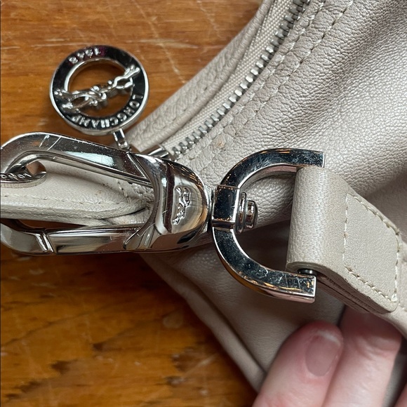 Longchamp Elegant Cream Handbag in Leather - Picture 3 of 5